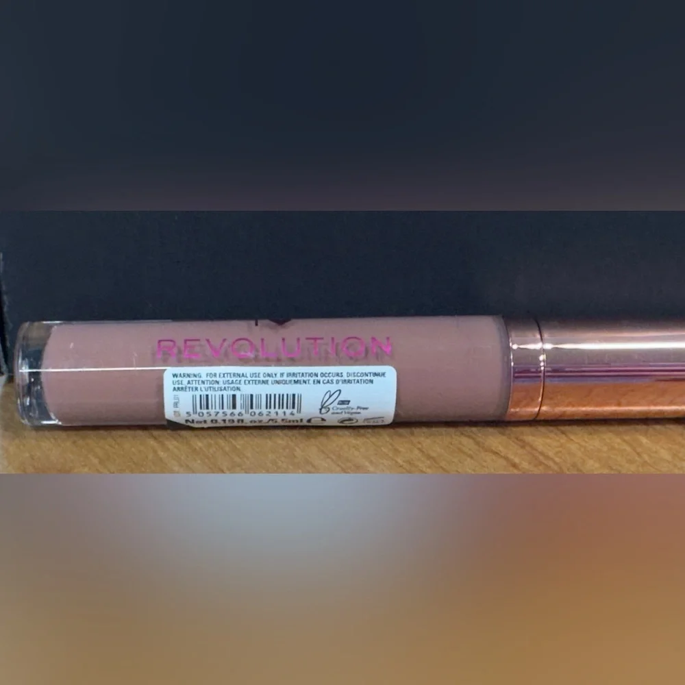 Revolution Lip Gloss I Heart Chocolate‎ Mocha Color New - Picture 5 of 6